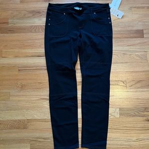 NWT Athleta Bettona Jegging